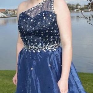 EUC LADIES SIZE 8/9 PROM DRESS JJ HOUSE WORN ONCE FOR PROM
